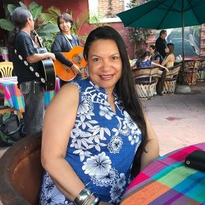 Meet your Posher, Angela